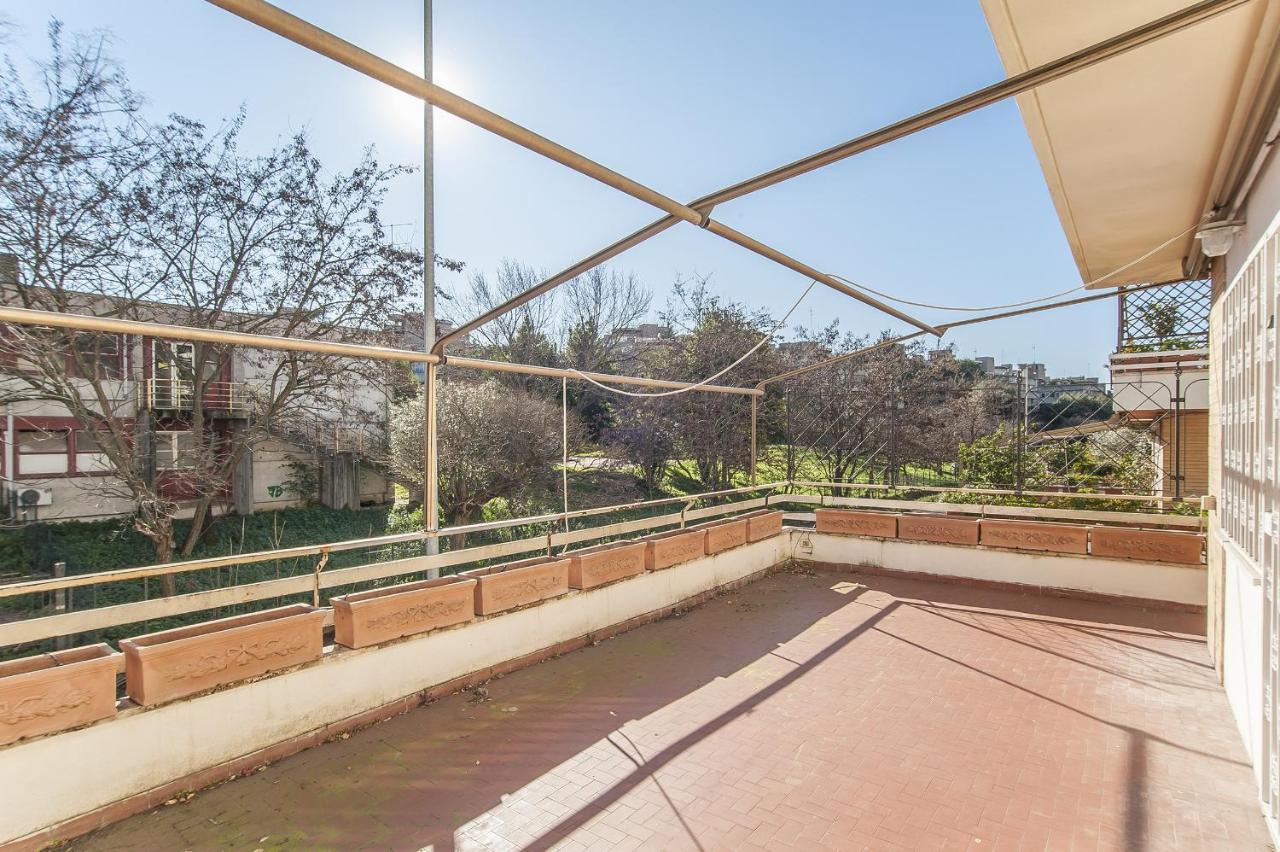 Eur Luminous And Large Family Terrace Apartment Rome Luaran gambar
