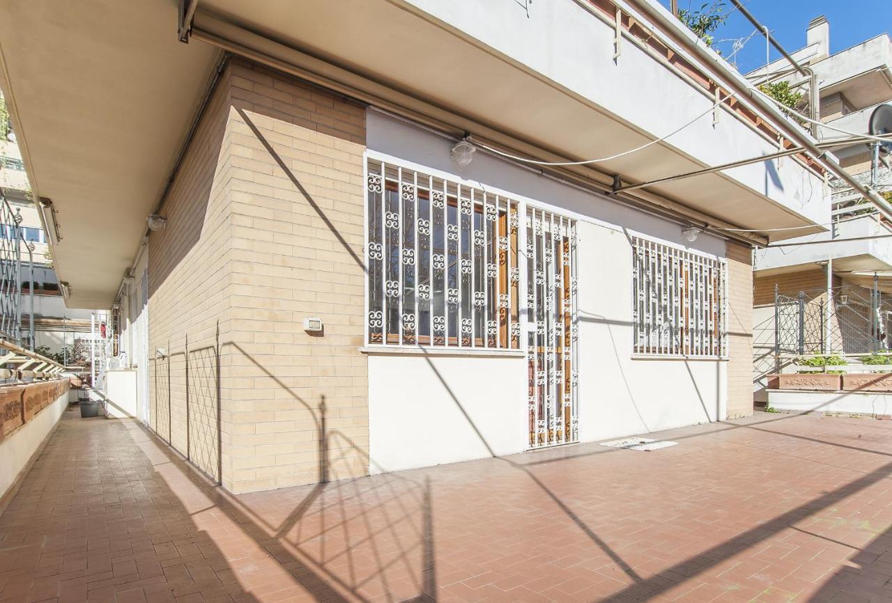 Eur Luminous And Large Family Terrace Apartment Rome Luaran gambar