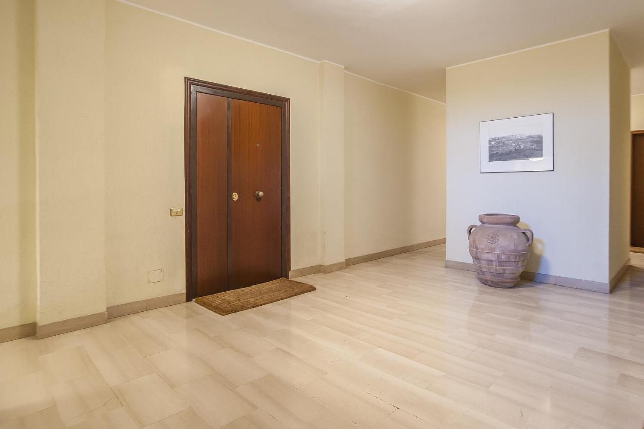 Eur Luminous And Large Family Terrace Apartment Rome Luaran gambar